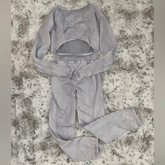 🆕 NWOT Free People Movement | Good Karma Long Sleeve Onesie | Ice Grey - Picture 12 of 16